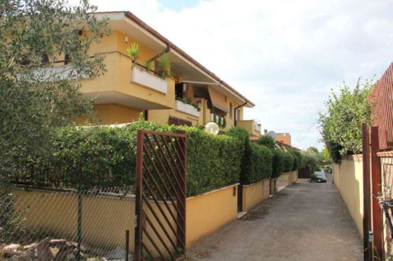  roma vendita quart: finocchio logica immobiliare