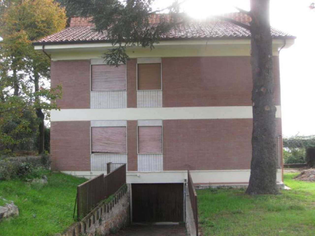 Villa Trifamiliare CASTEL GANDOLFO affitto   arturo toscanini Logica Immobiliare