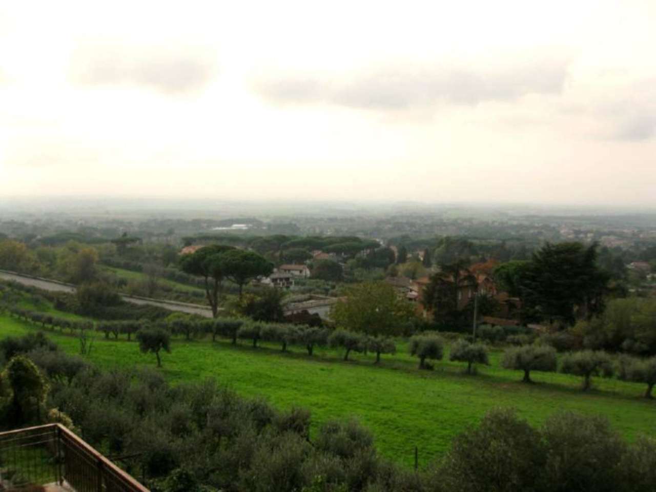 Villa Trifamiliare CASTEL GANDOLFO affitto   arturo toscanini Logica Immobiliare