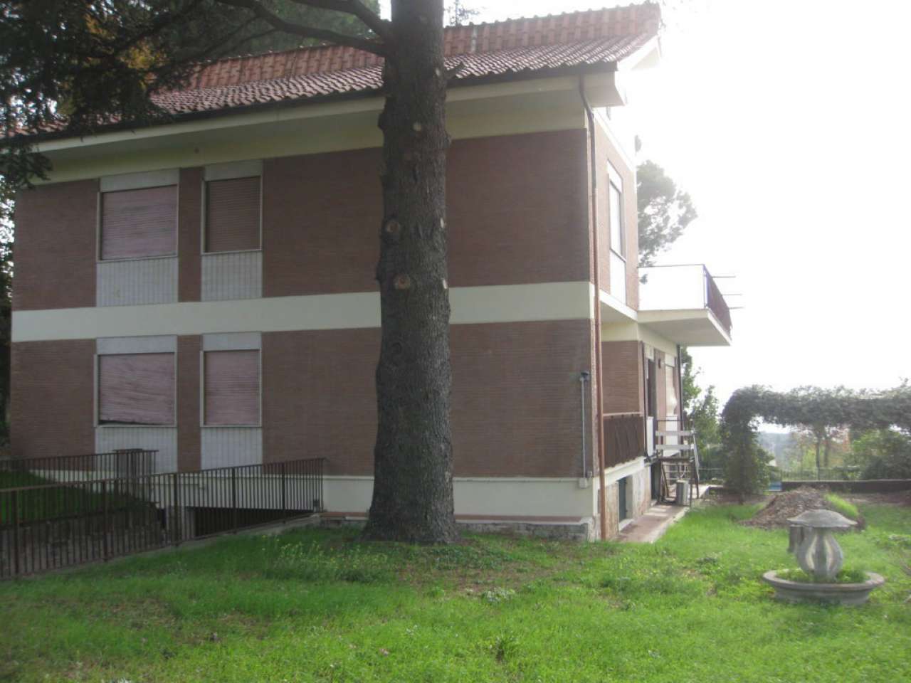 Villa Trifamiliare CASTEL GANDOLFO vendita   Arturo Toscanini Logica Immobiliare