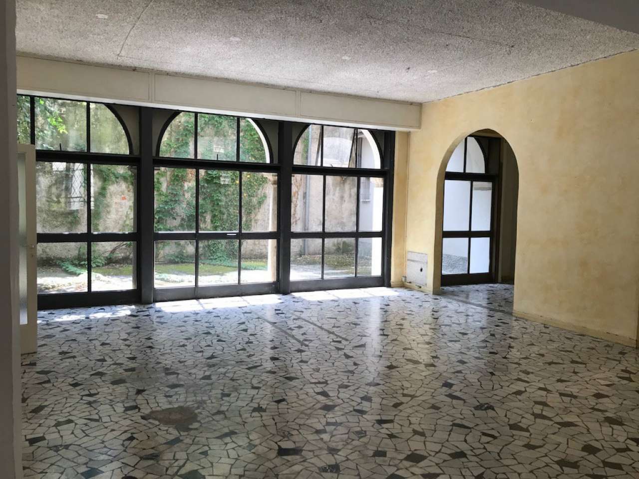 Negozio - Loc.Com. BRESCIA affitto  CENTRO STORICO PREGIATO delle Sguizzette Solzi Immobiliare