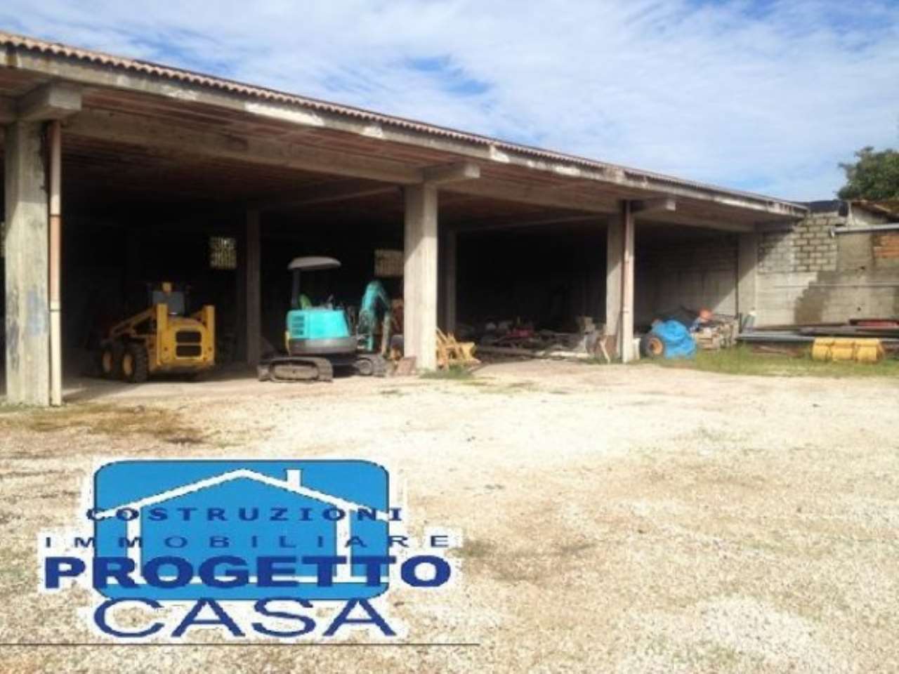 Capannone in Affitto