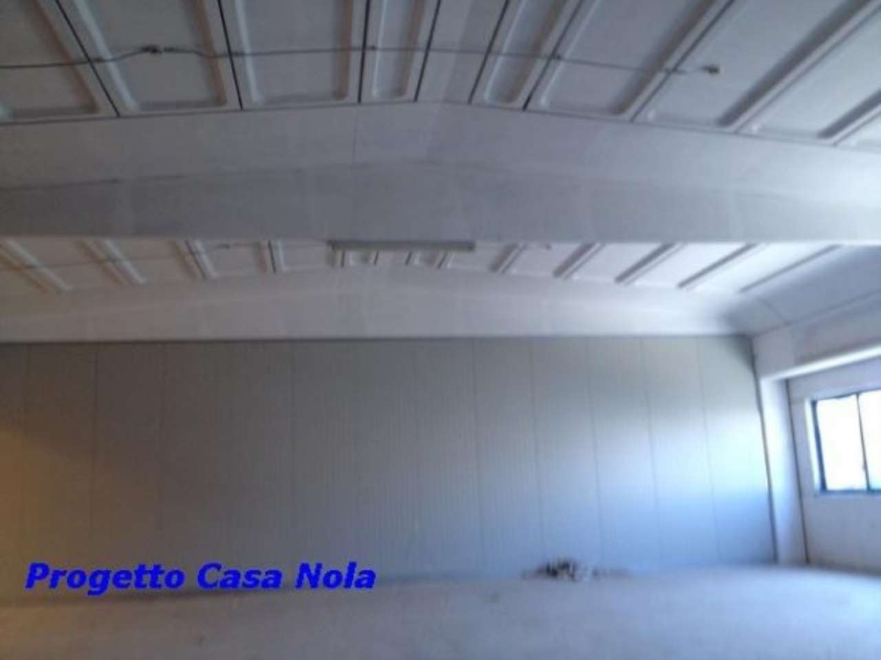 Capannone in Affitto