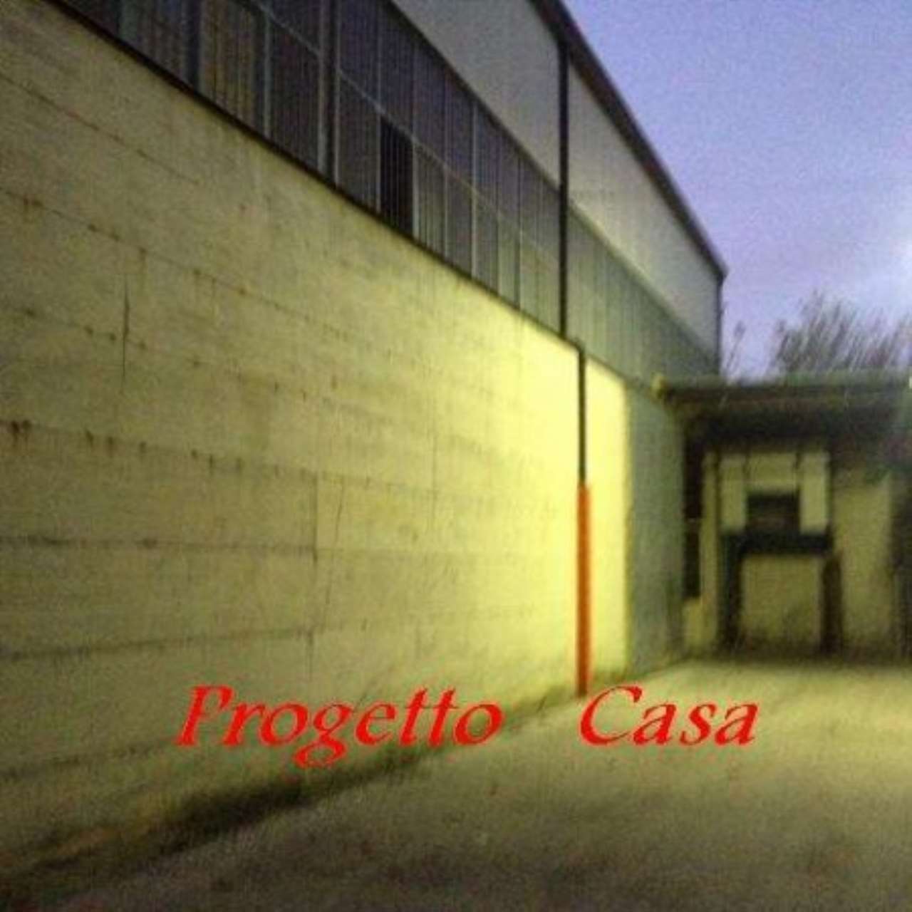 Magazzino in Affitto