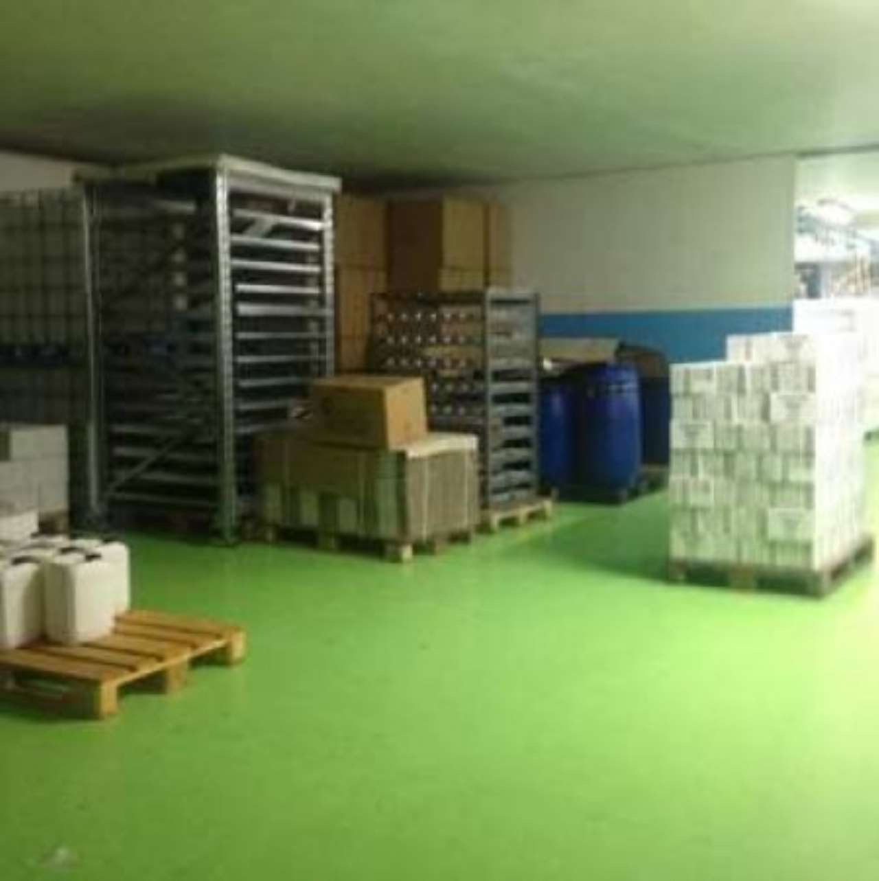 Capannone in Vendita