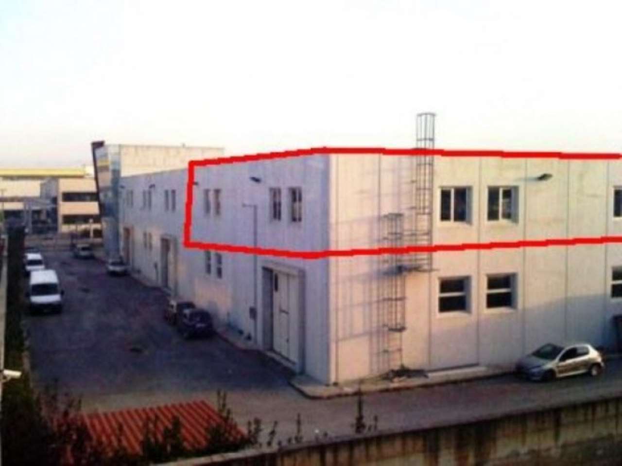 Capannone in Affitto