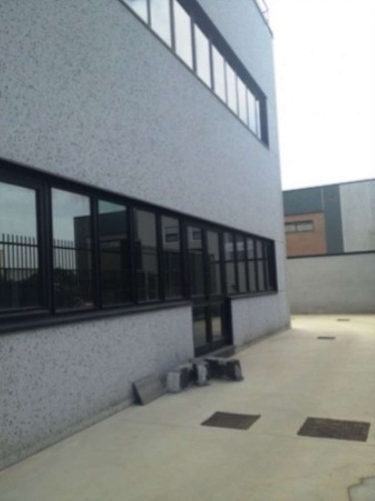 Capannone in Vendita