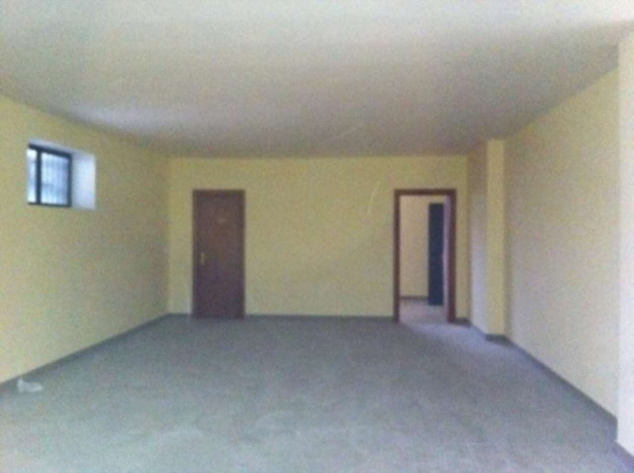 Magazzino in Affitto