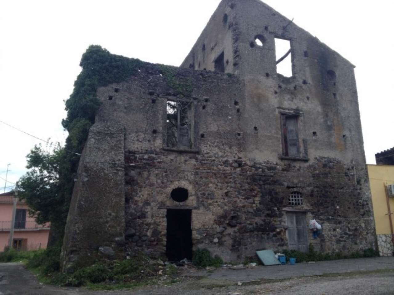 Somma Vesuviana Vendita CASALE / RUSTICO / CASA / CASCINA Immagine 0