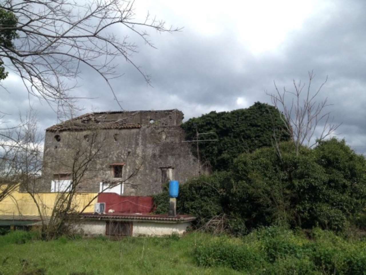 Somma Vesuviana Vendita CASALE / RUSTICO / CASA / CASCINA Immagine 3
