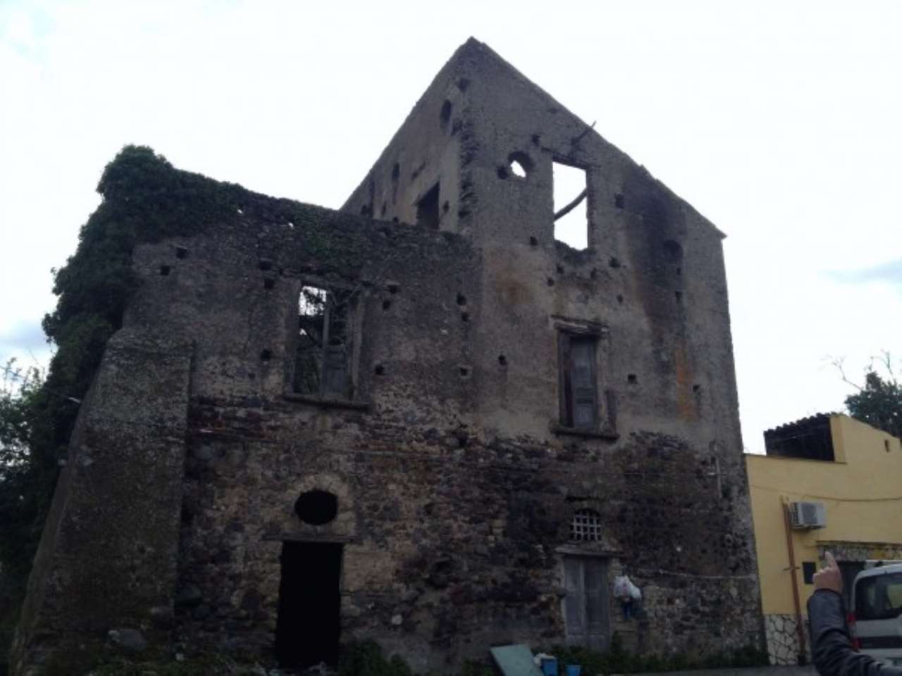 Somma Vesuviana Vendita CASALE / RUSTICO / CASA / CASCINA Immagine 1