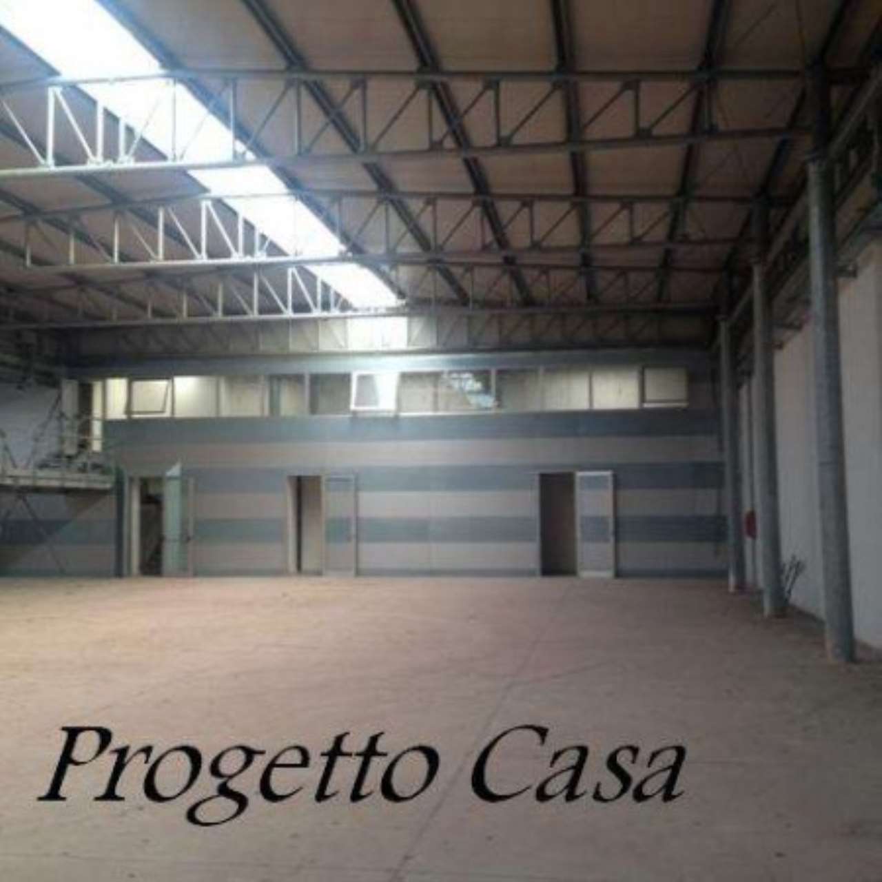Capannone in Vendita
