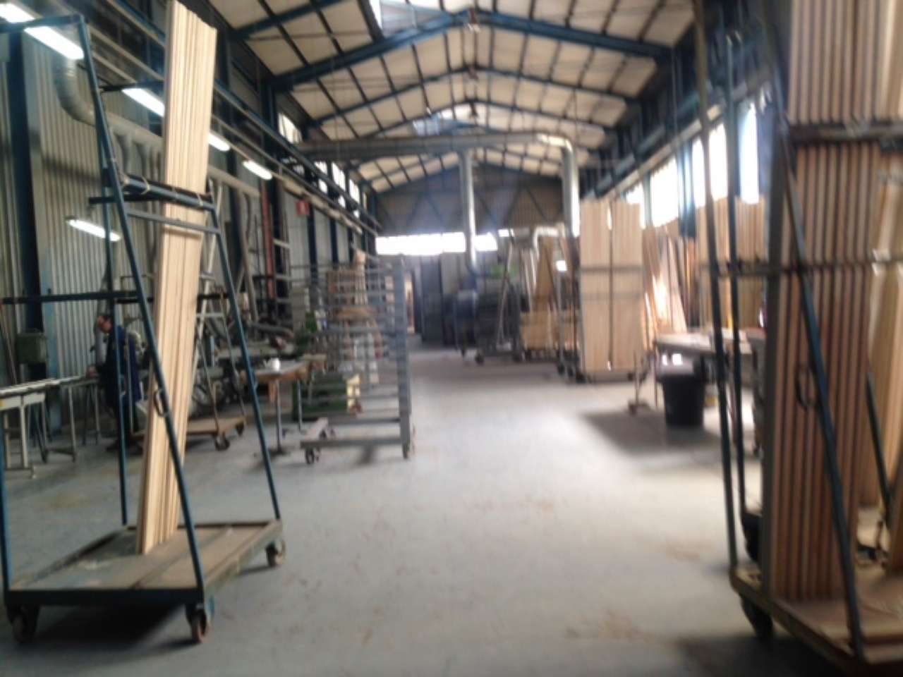 Capannone in Vendita