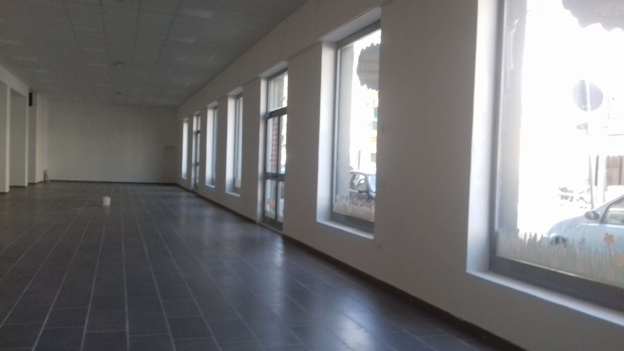 Negozio - Loc.Com. NAPOLI affitto  SAN LORENZO via poggioreale Immobiliare Progetto Casa