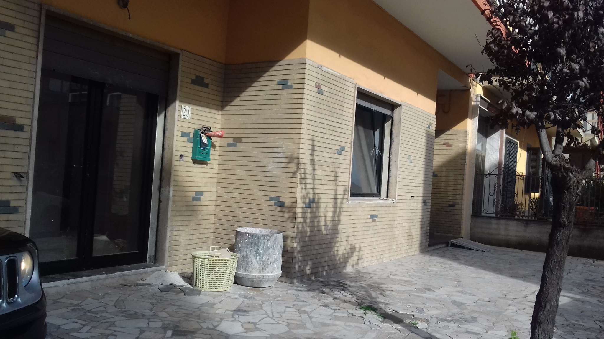 Locale Comm.le in Affitto