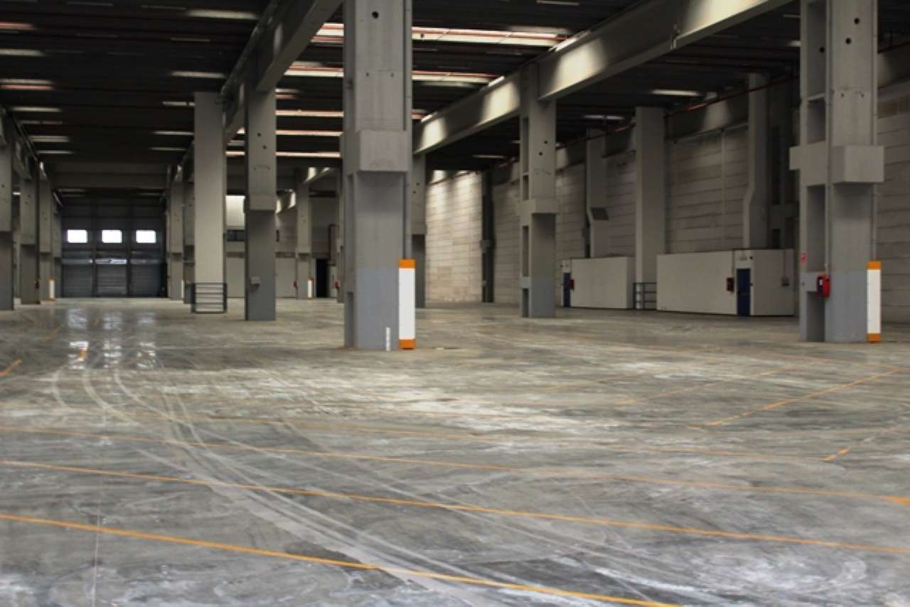 Capannone in Vendita