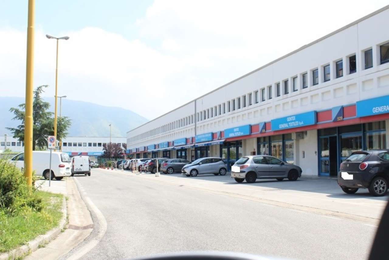 Capannone in Vendita