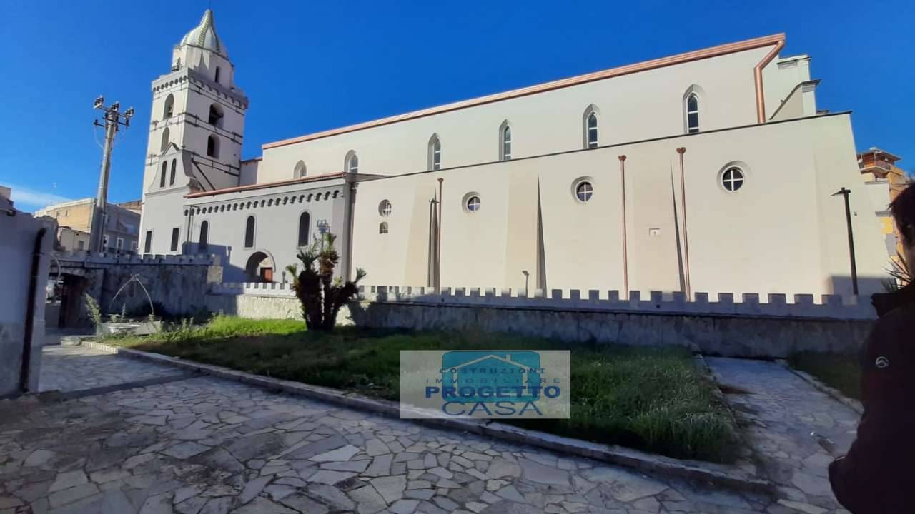 Somma Vesuviana Affitto COMMERCIALI