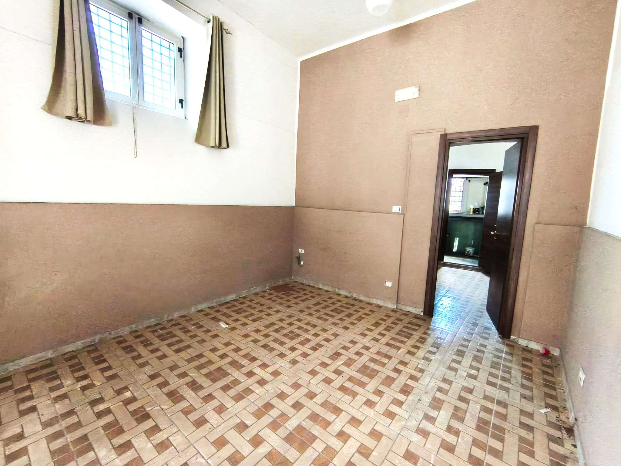 Somma Vesuviana Affitto NEGOZI