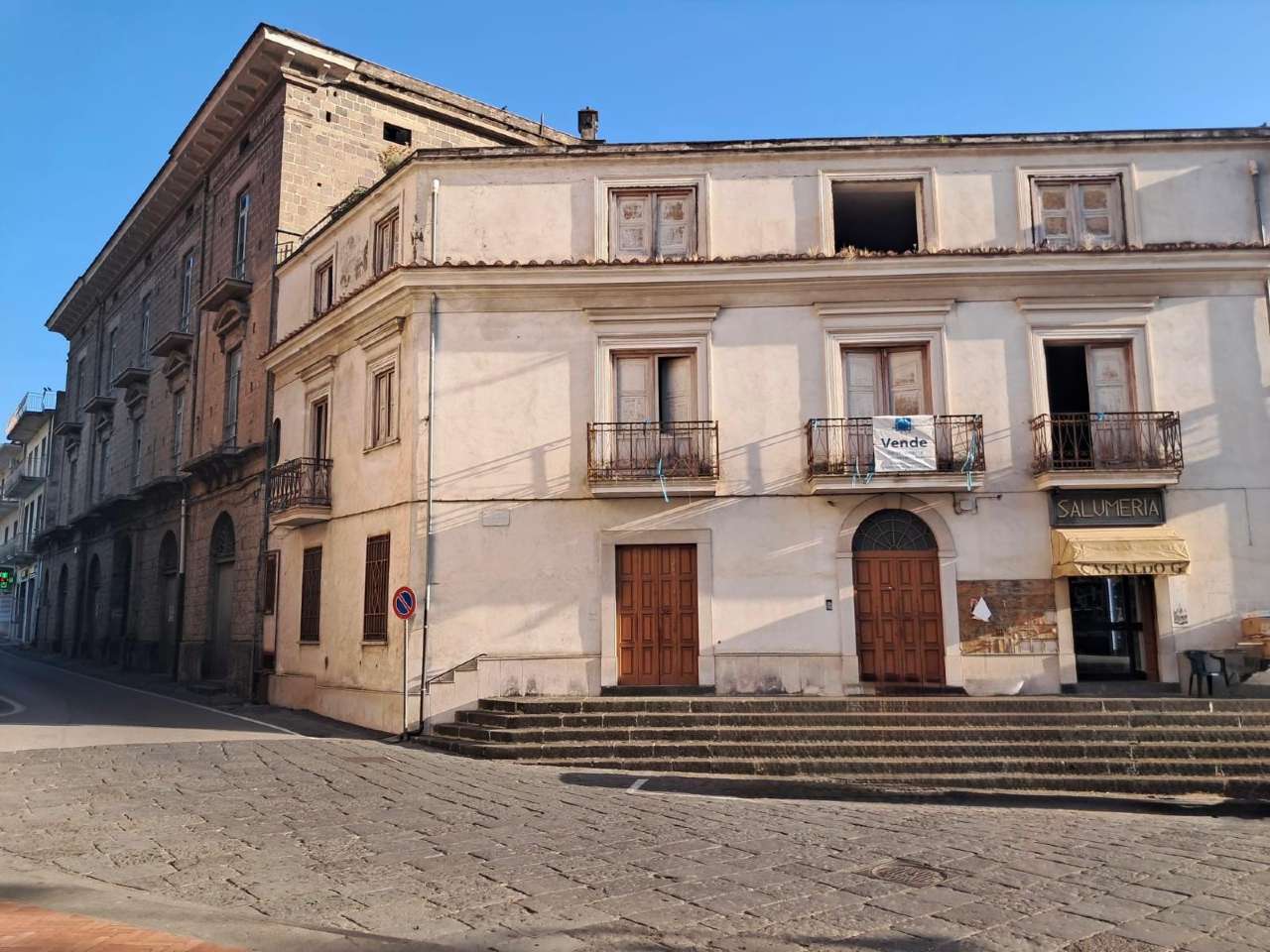 VENDITE Rustico e Casa a Lauro – foto 1