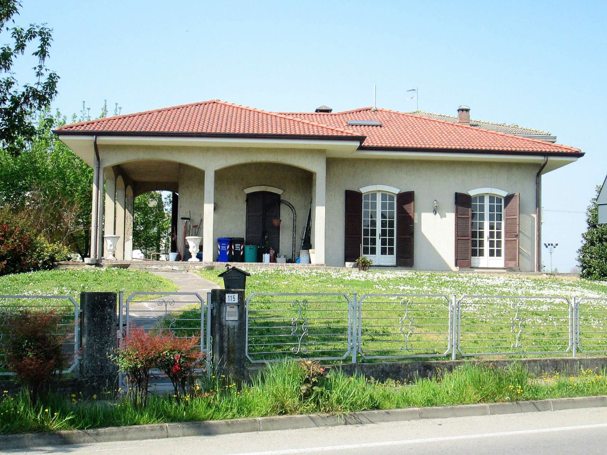 Villa FONTEVIVO vendita   provinciale per Busseto A CASA immobiliare