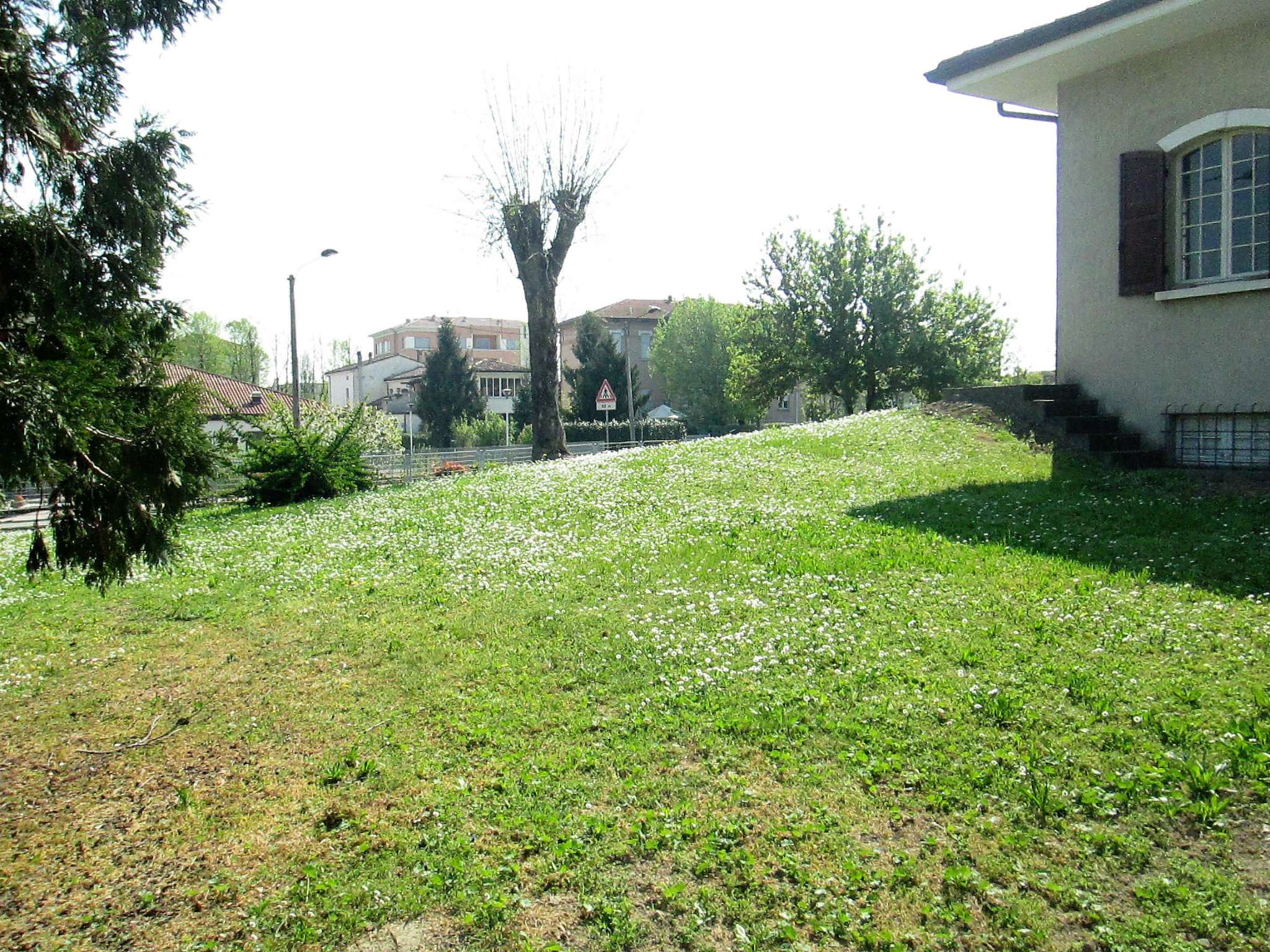 Villa FONTEVIVO vendita   provinciale per Busseto A CASA immobiliare