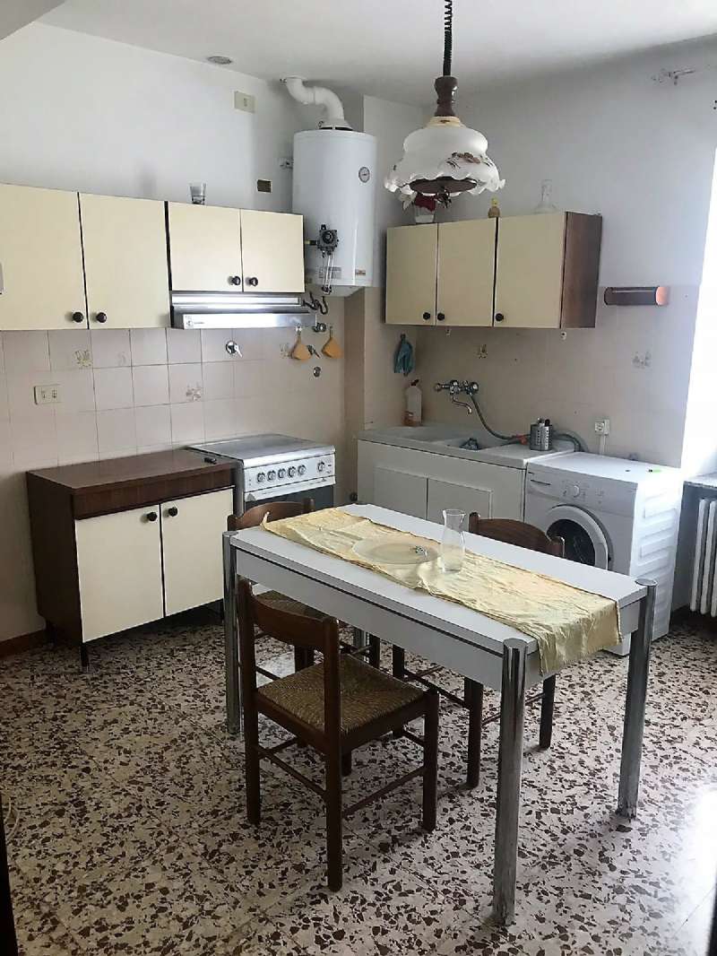 Appartamento SALA BAGANZA affitto    A CASA immobiliare