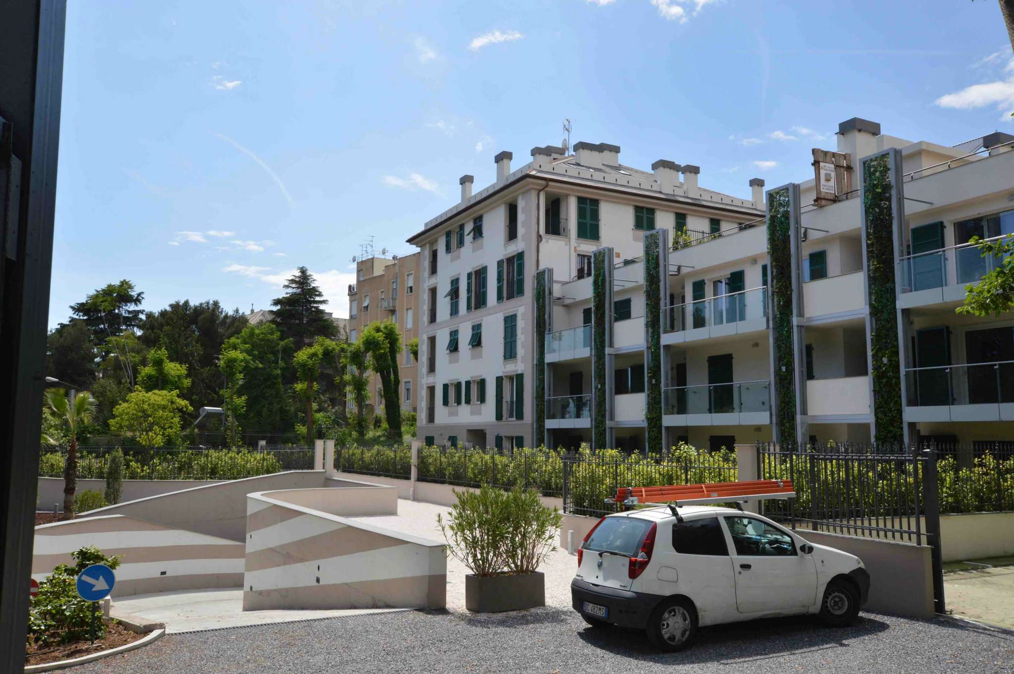 Box auto - Posto auto GENOVA affitto  ALBARO  FONDOCASA GENOVA ALBARO - Albaro Uno