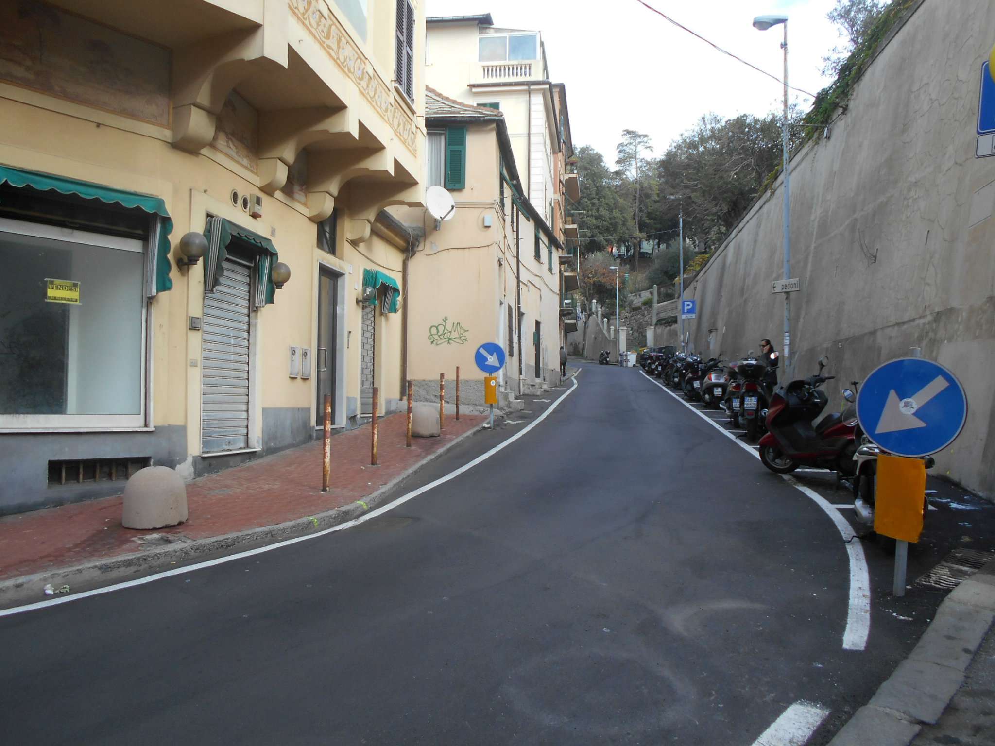 Negozio - Loc.Com. GENOVA vendita  STURLA via Redipuglia Francoforte Immobiliare