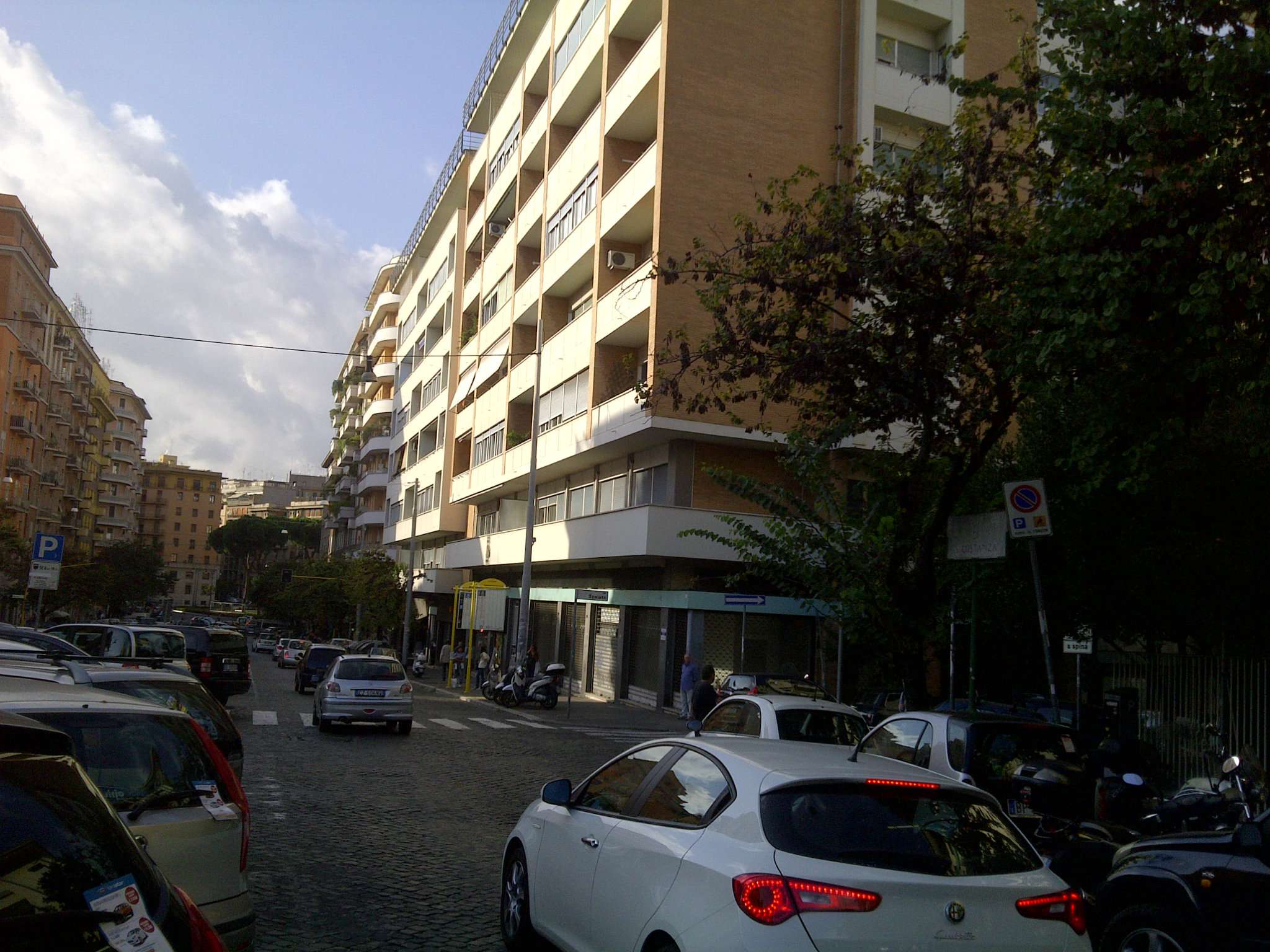 Negozio - Loc.Com. ROMA affitto  TRIESTE (II MUN.) Cattaro etica Si - EUROIMMOBILIARE