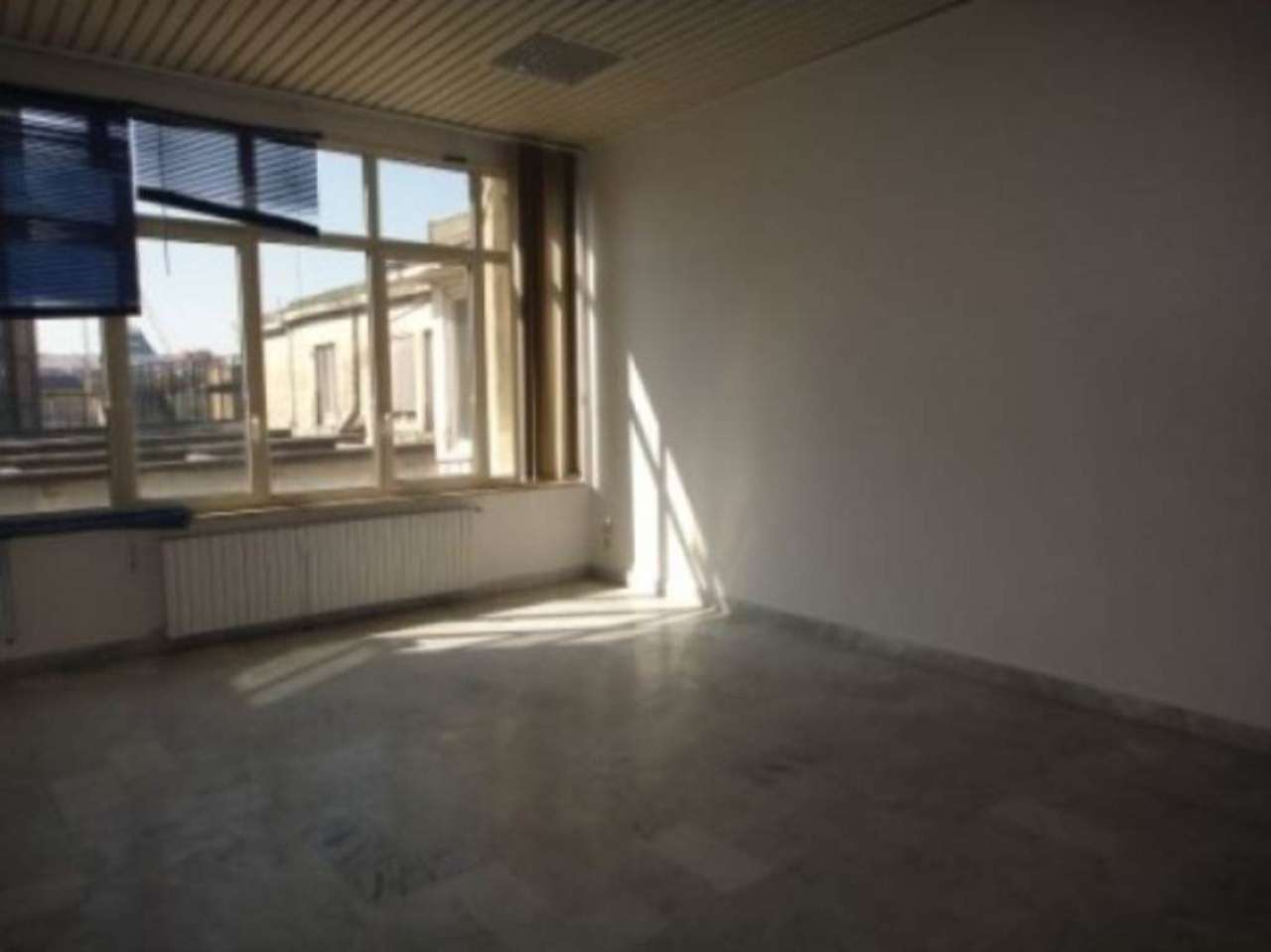 Ufficio - Loc.Com. NAPOLI affitto  POGGIOREALE E ZONA INDUSTRIALE Reggia di Portici Solemya RE s.r.l.