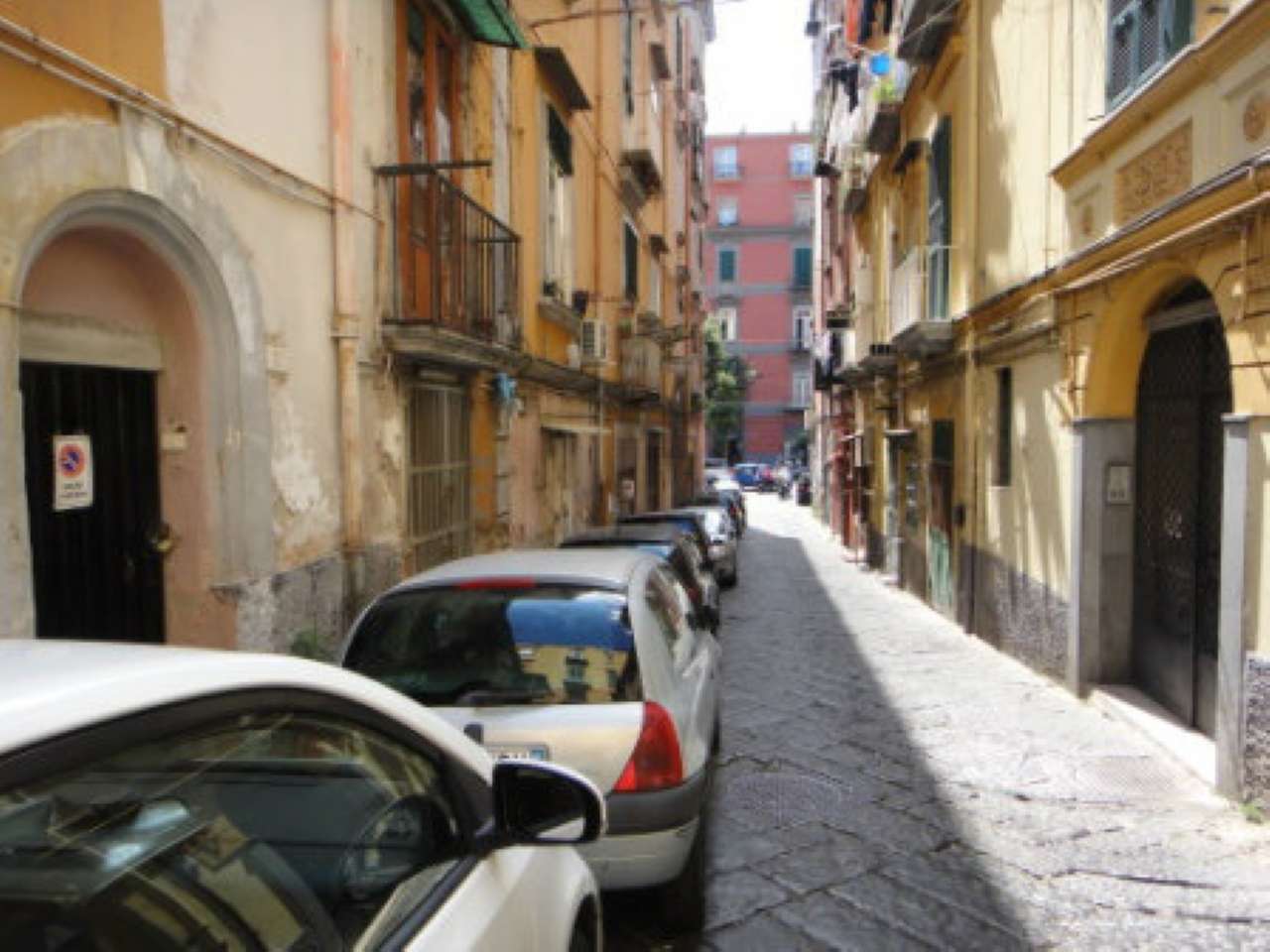Negozio - Loc.Com. NAPOLI vendita  Foria avallone Solemya RE s.r.l.