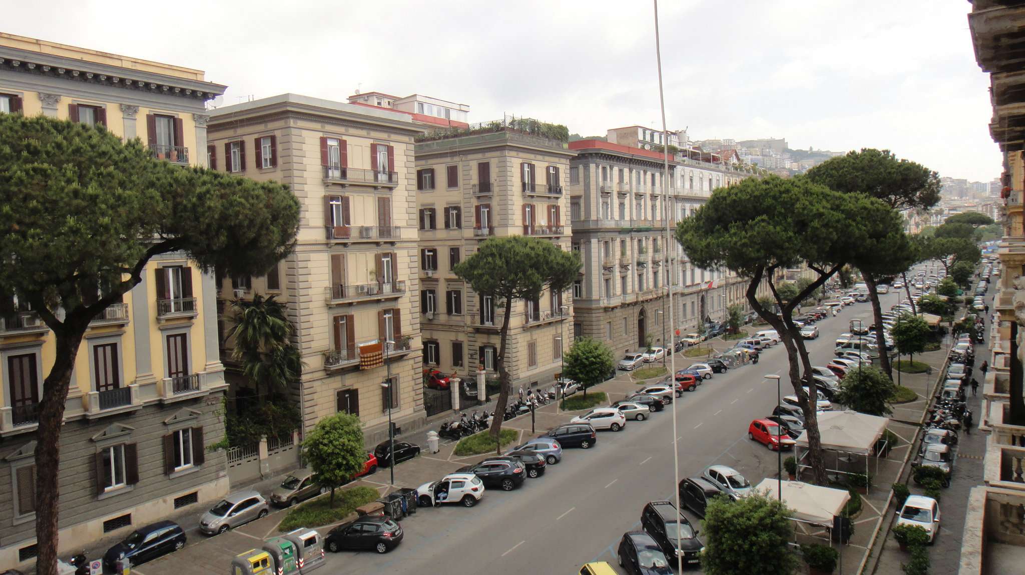  napoli affitto quart: mergellina solemya-re-s.r.l.