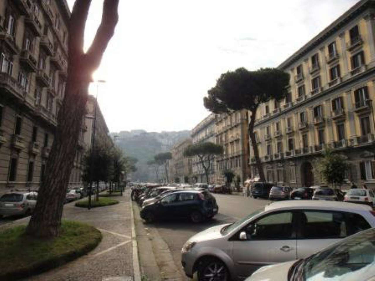 Ufficio - Loc.Com. NAPOLI affitto  CHIAIA Gramsci Solemya RE s.r.l.