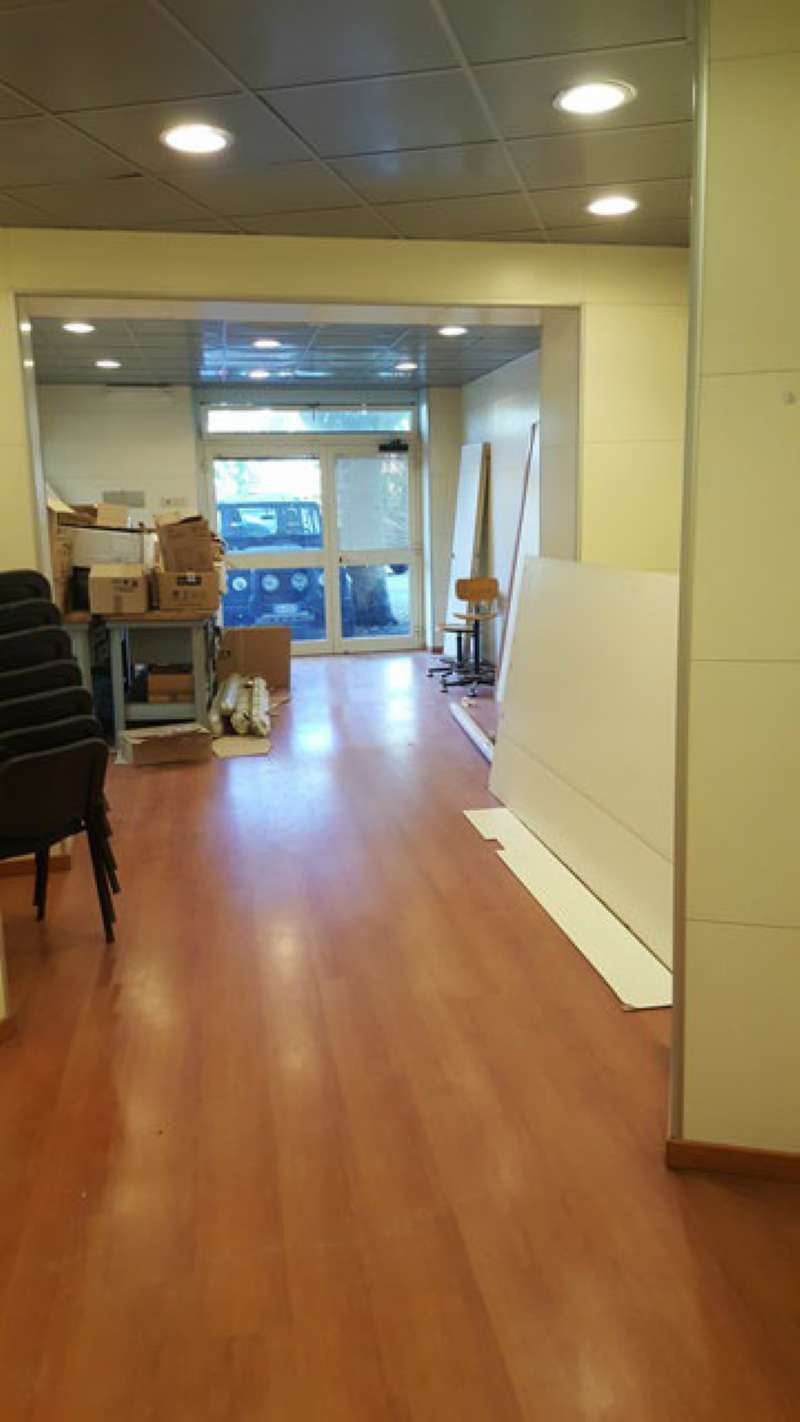 Negozio - Loc.Com. ROMA affitto  NOMENTANO  Valsolda Gruppo CasaRE - VENTITRE Sales & Advisor