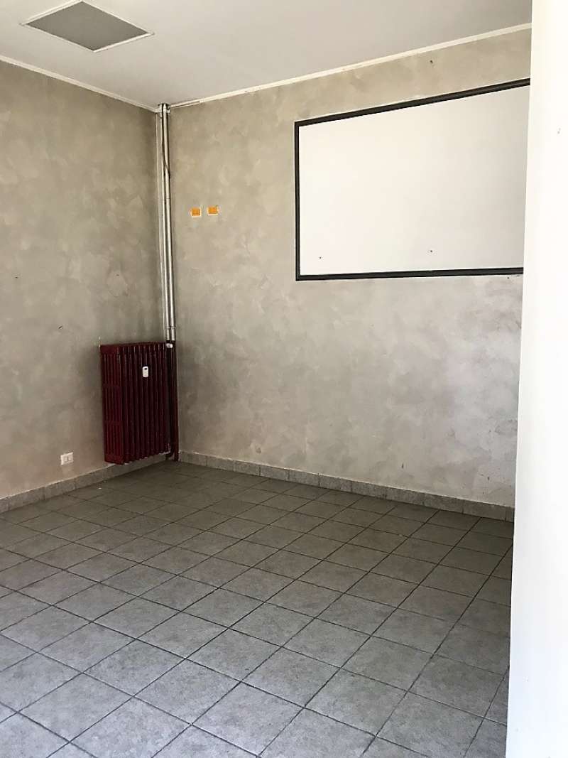 Negozio - Loc.Com. TORINO vendita  CENISIA caraglio Studio Asiago