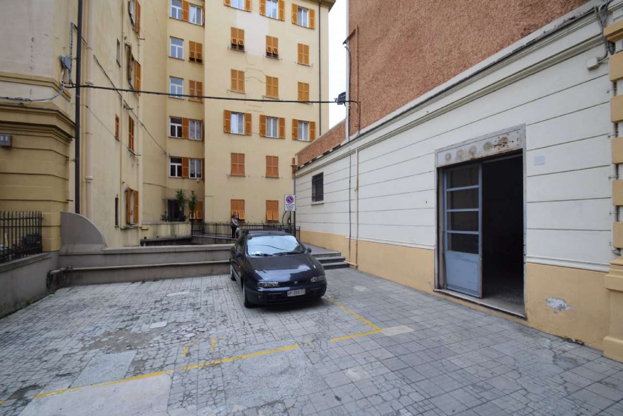 Negozio - Loc.Com. GENOVA affitto  SAN FRUTTUOSO Via Michele Novaro Affiliato Fondocasa Genova San Fruttuoso - S. Fruttuoso Uno