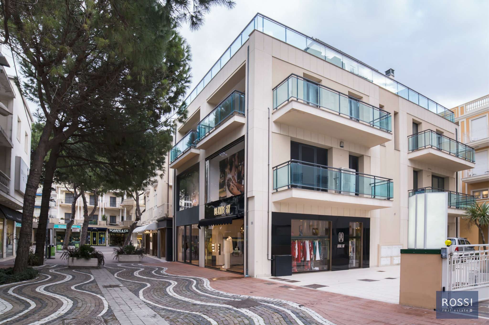 Appartamento RICCIONE vendita   Ippolito Nievo ROSSI Real Estate sas