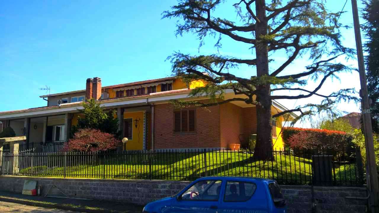 Villa CAMBIANO vendita   Piovano Giacomo Piemonte Case