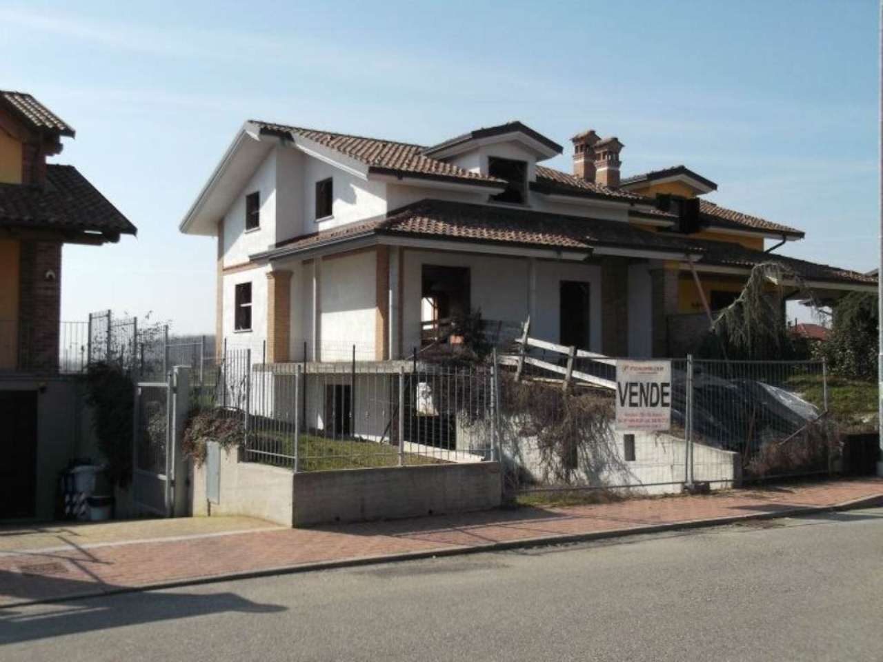 Villa POIRINO vendita   VIA MONVISO Piemonte Case