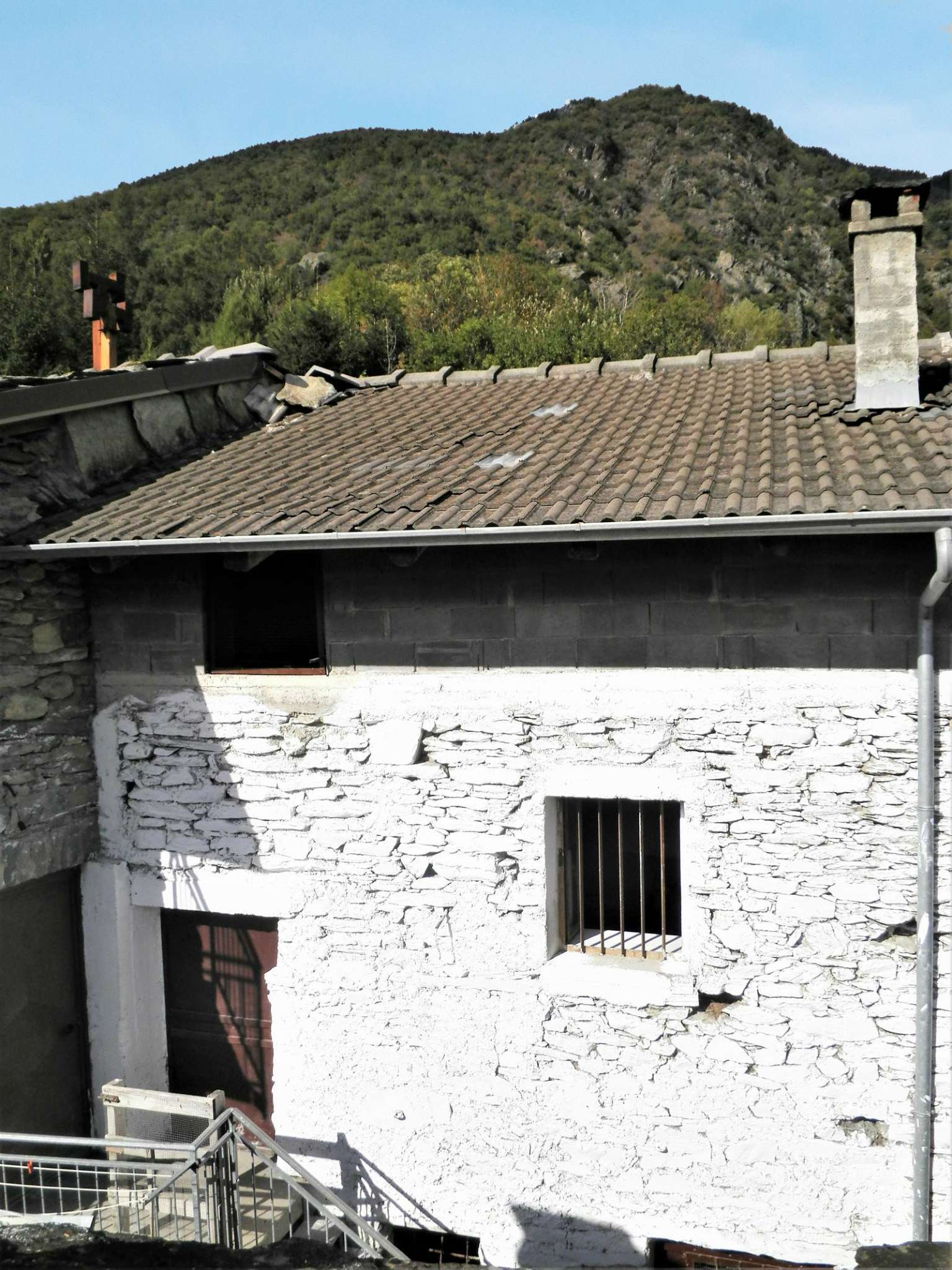 Villa Unifamiliare - Indipendente MOMPANTERO vendita   ganduglia BATTOCCHIO IMMOBILIARE