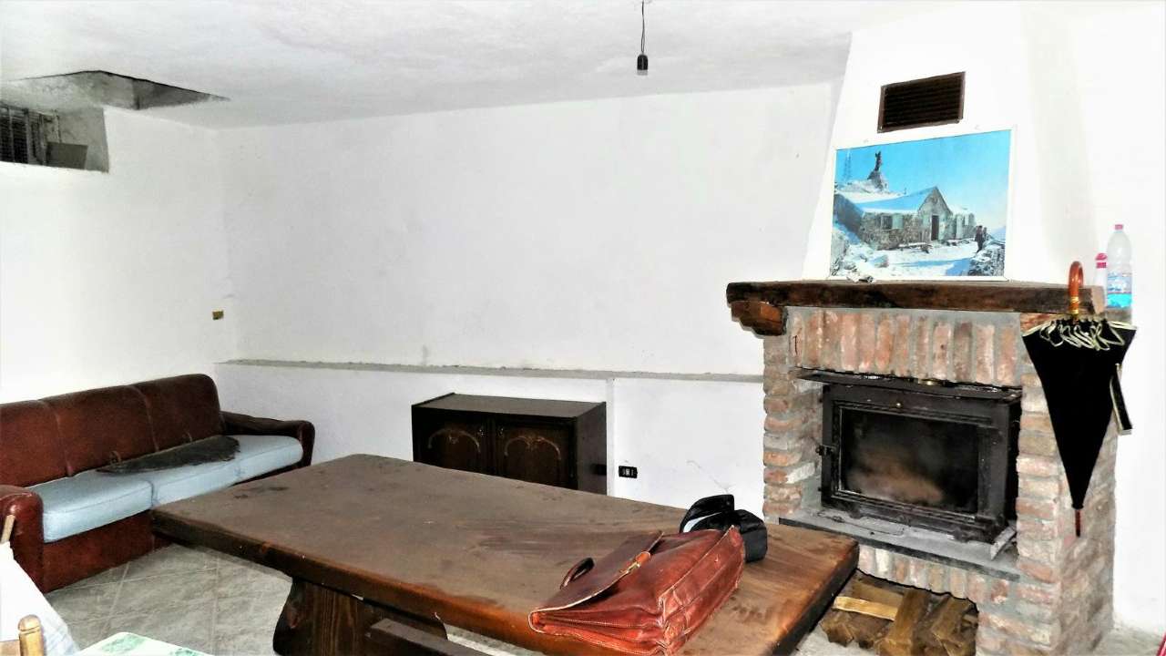 Villa Unifamiliare - Indipendente MOMPANTERO vendita   ganduglia BATTOCCHIO IMMOBILIARE