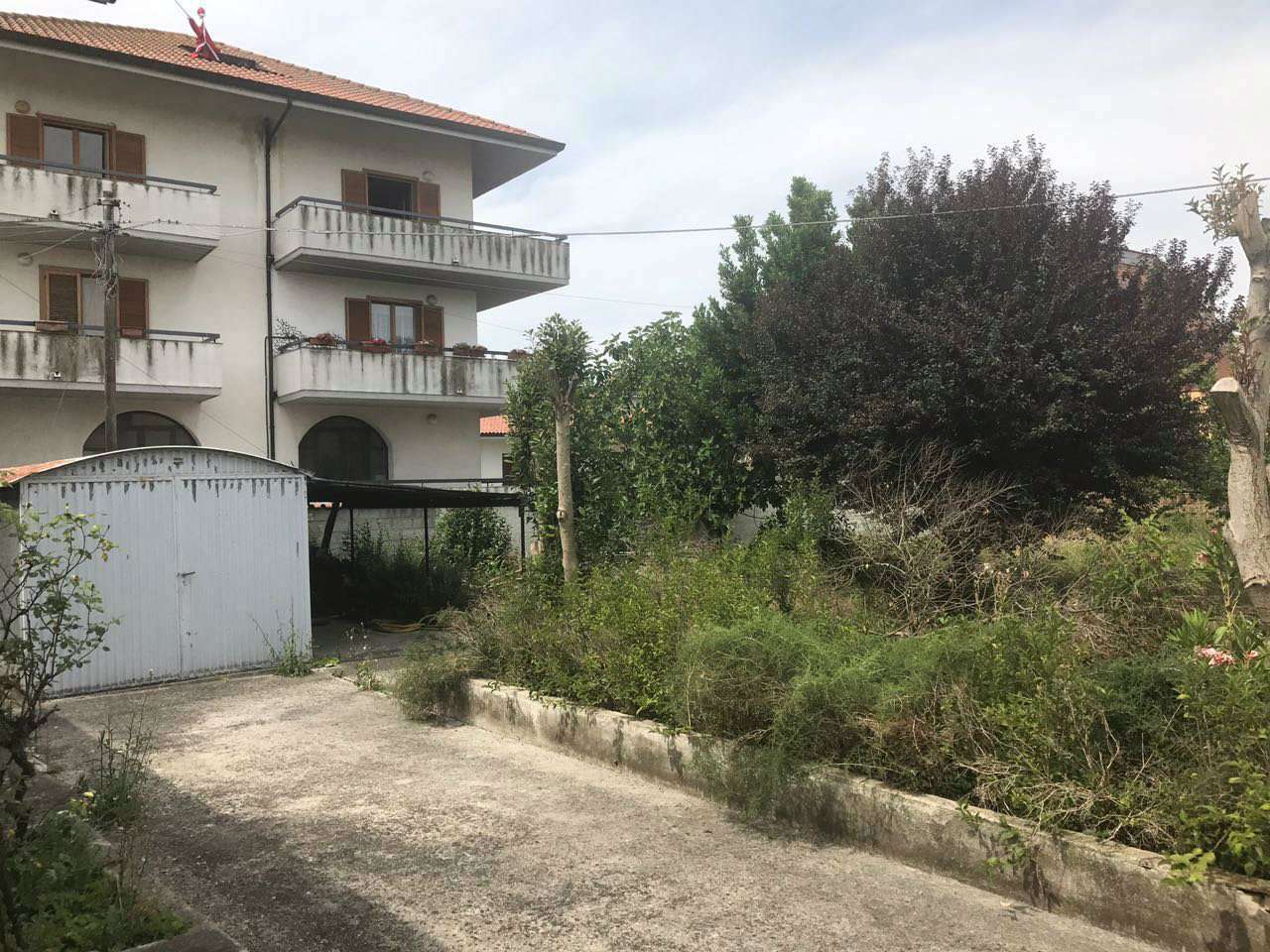 Villa CHIETI vendita   AVENTINO Italia Affitti