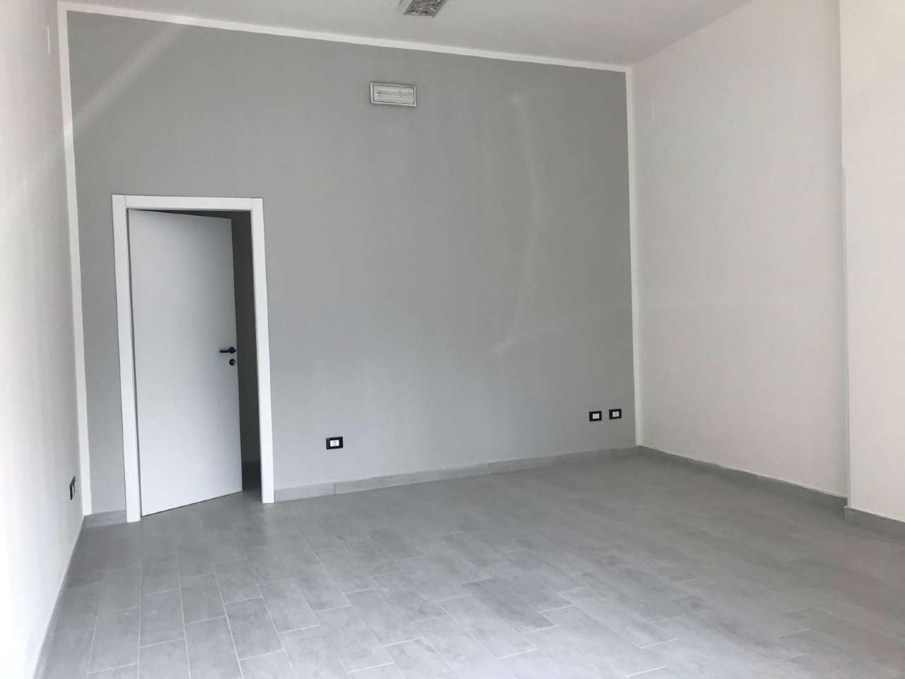 Negozio - Loc.Com. CHIETI affitto   BENEDETTO CROCE Italia Affitti