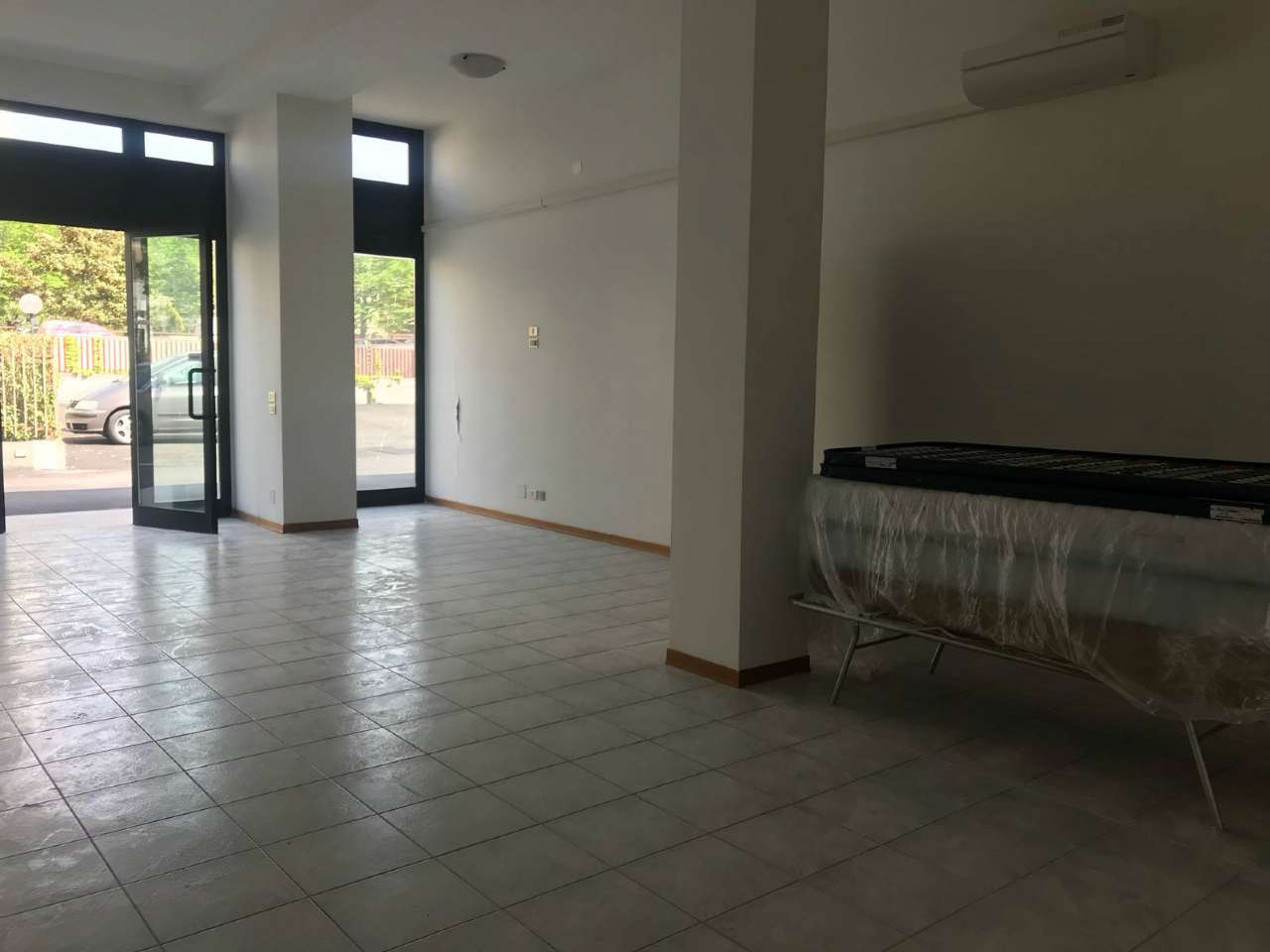 Negozio - Loc.Com. CHIETI affitto   colonnetta Italia Affitti