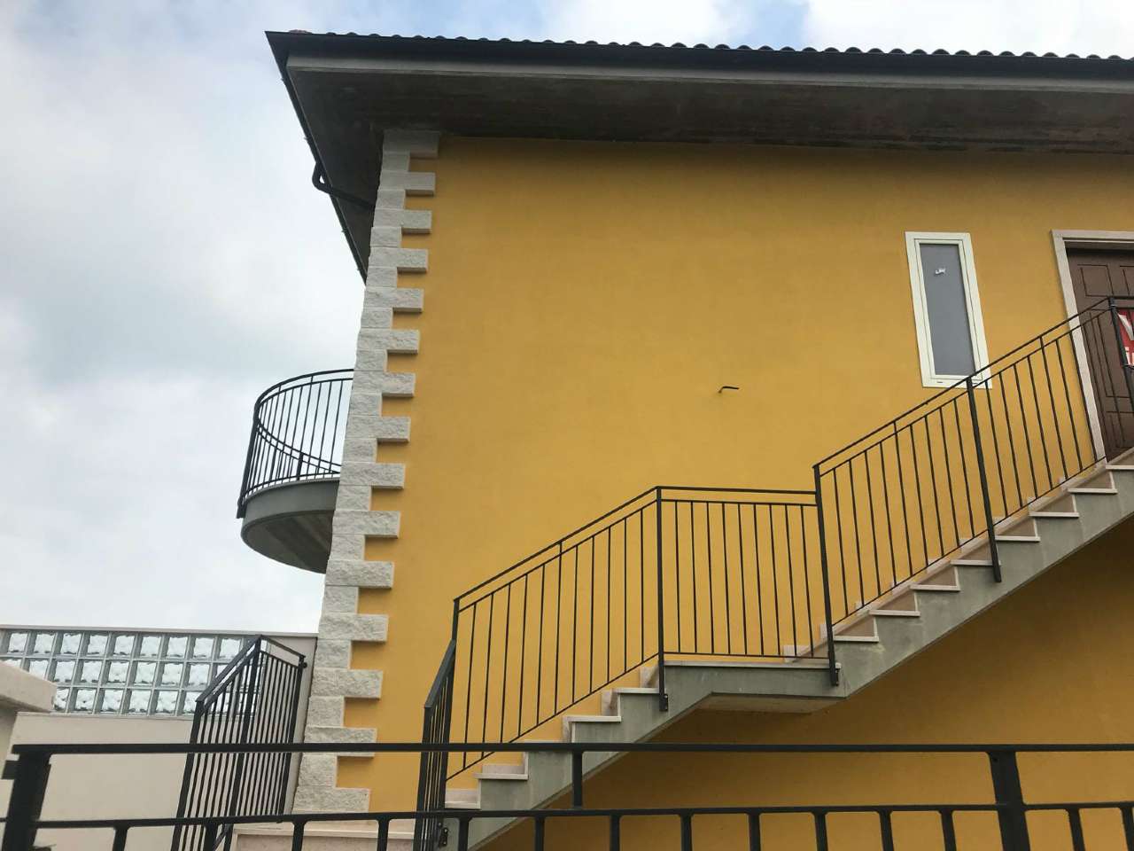 Villa Affiancata - Schiera CASALINCONTRADA vendita   COPPELLI Italia Affitti