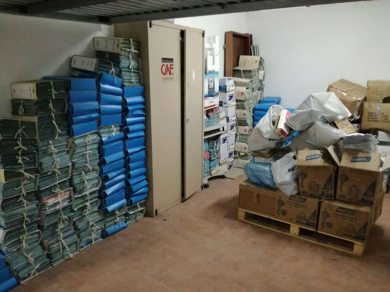 Box auto - Posto auto CHIETI vendita    Italia Affitti