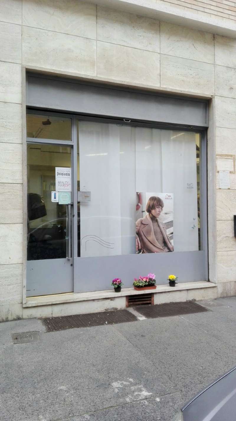 Negozio - Loc.Com. TORINO affitto  SANTA RITA monesiglio Italia Affitti Torino