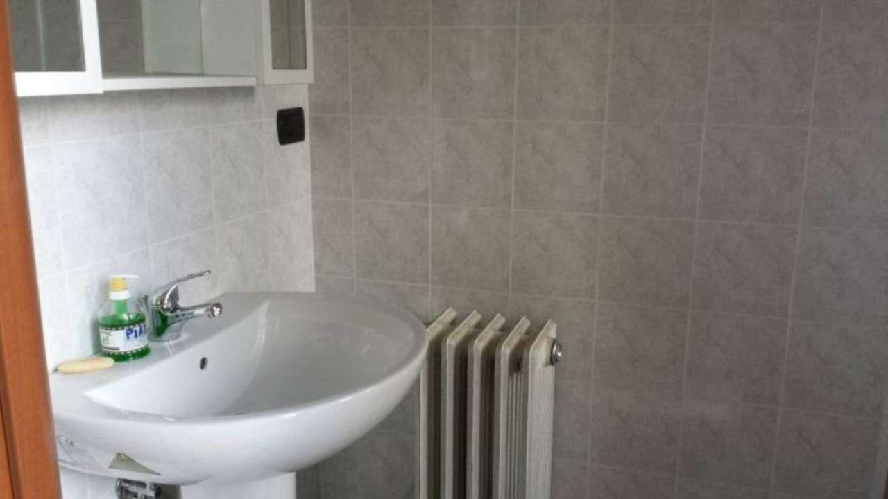 Negozio - Loc.Com. TORINO affitto  CENISIA Osasco Italia Affitti Torino