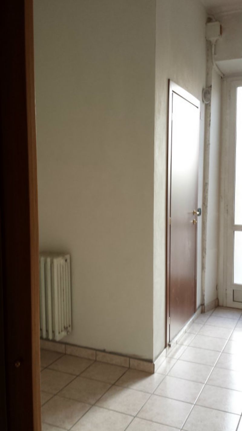 Negozio - Loc.Com. TORINO affitto  CENISIA Osasco Italia Affitti Torino